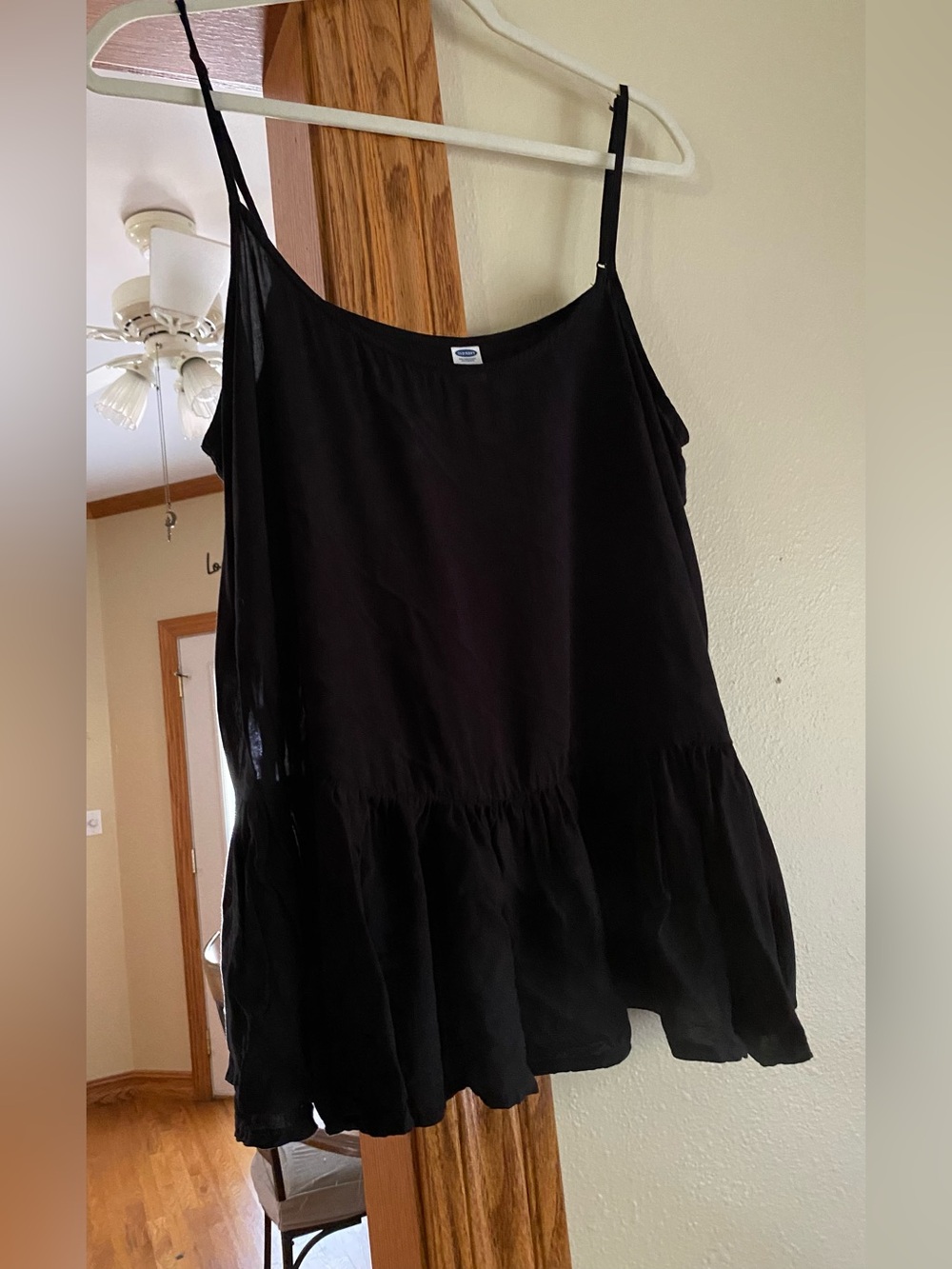 Old Navy Black Ruffle Hem Spaghetti Strap Tank Top size XL